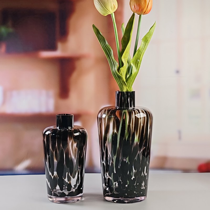 jakość Handmade Amber Glass Vase Modern Unique Vase for Table Centerpiece Decorative Flower Vases for Home Office Wedding(S size) fabryka