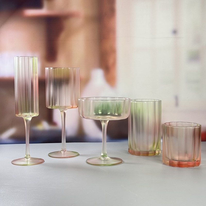 jakość Tri-color Gradient Frosted Champagne Glass Customized Sprayed Color fabryka