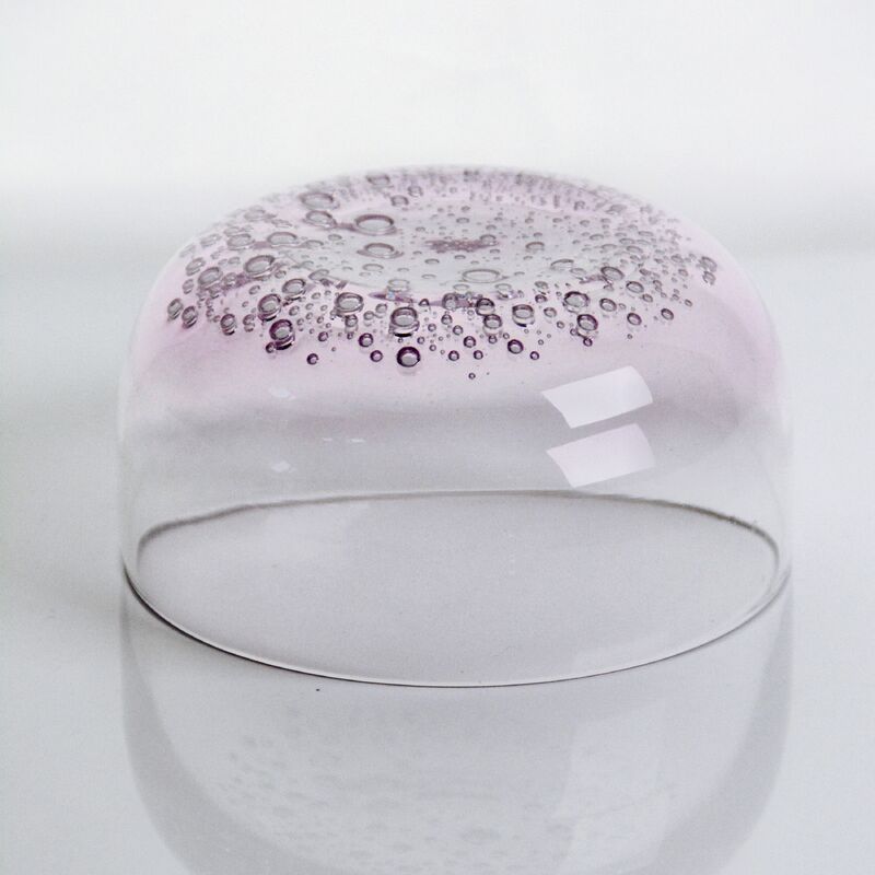 jakość Crystal Wine Glass handblown with subtle trapped bubbles and a soft lavender to clear gradient combining beauty and durability fabryka