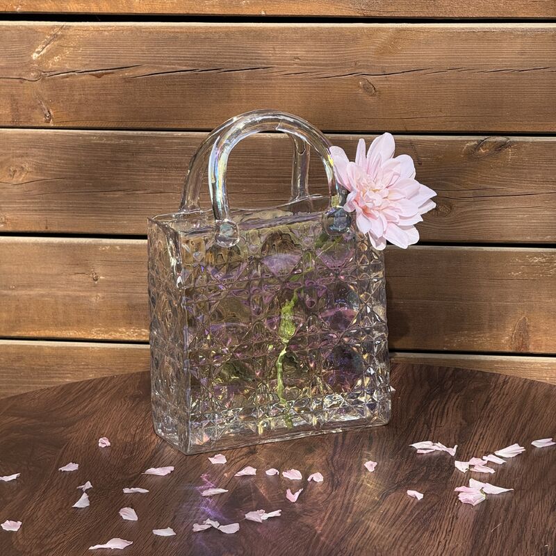 jakość Hand-Blown Diamond Pattern Glass Handbag Vase - Versatile Decorative Centerpiece for Home & Wedding Decor fabryka