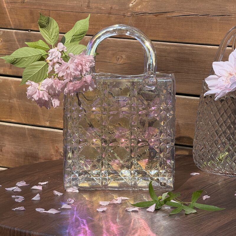 jakość Hand-Blown Diamond Pattern Glass Handbag Vase - Versatile Decorative Centerpiece for Home & Wedding Decor fabryka