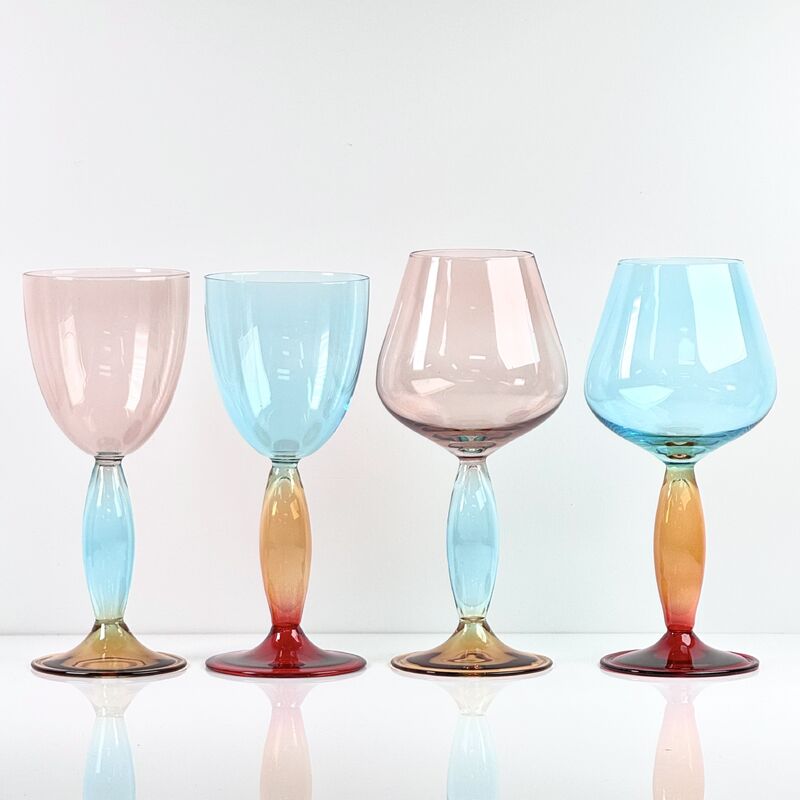 Jakość Hand-Blown Gradient Color Borosilicate Wine Glasses, Multi-Color Artistic Stem Goblets for Wine, Cocktail, Home Bar & Party Decor fabryka