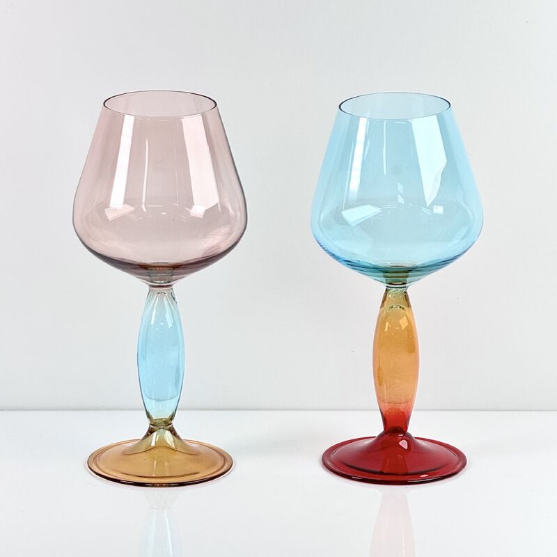 Jakość Hand-Blown Gradient Color Borosilicate Wine Glasses, Multi-Color Artistic Stem Goblets for Wine, Cocktail, Home Bar & Party Decor fabryka