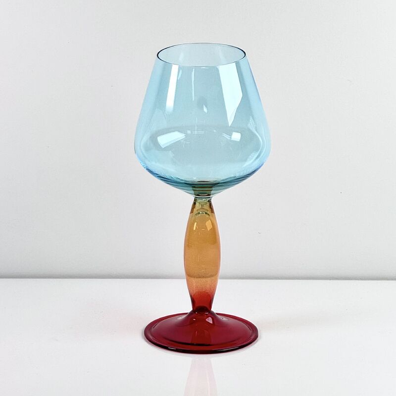 Jakość Hand-Blown Gradient Color Borosilicate Wine Glasses, Multi-Color Artistic Stem Goblets for Wine, Cocktail, Home Bar & Party Decor fabryka