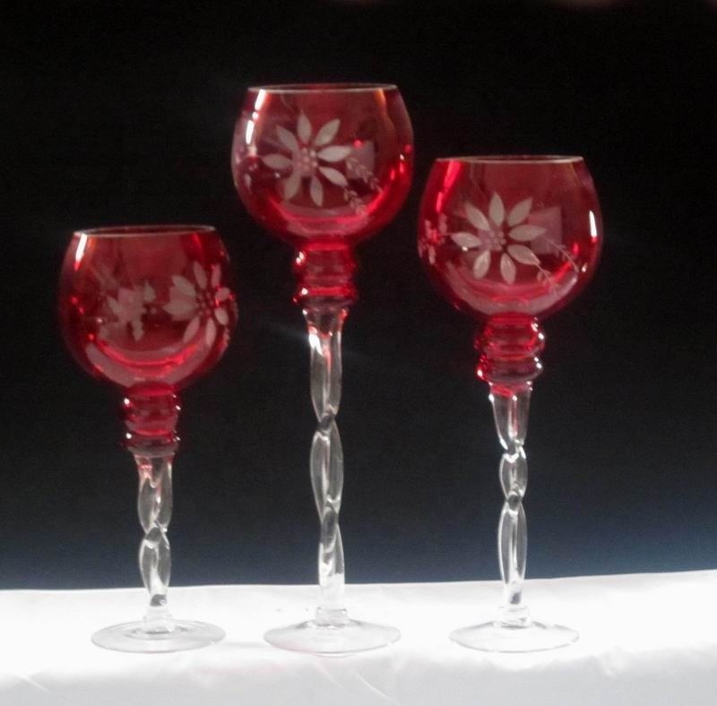 jakość Tulip Shape Long Stem Candle Holders With Engrave Pattern fabryka