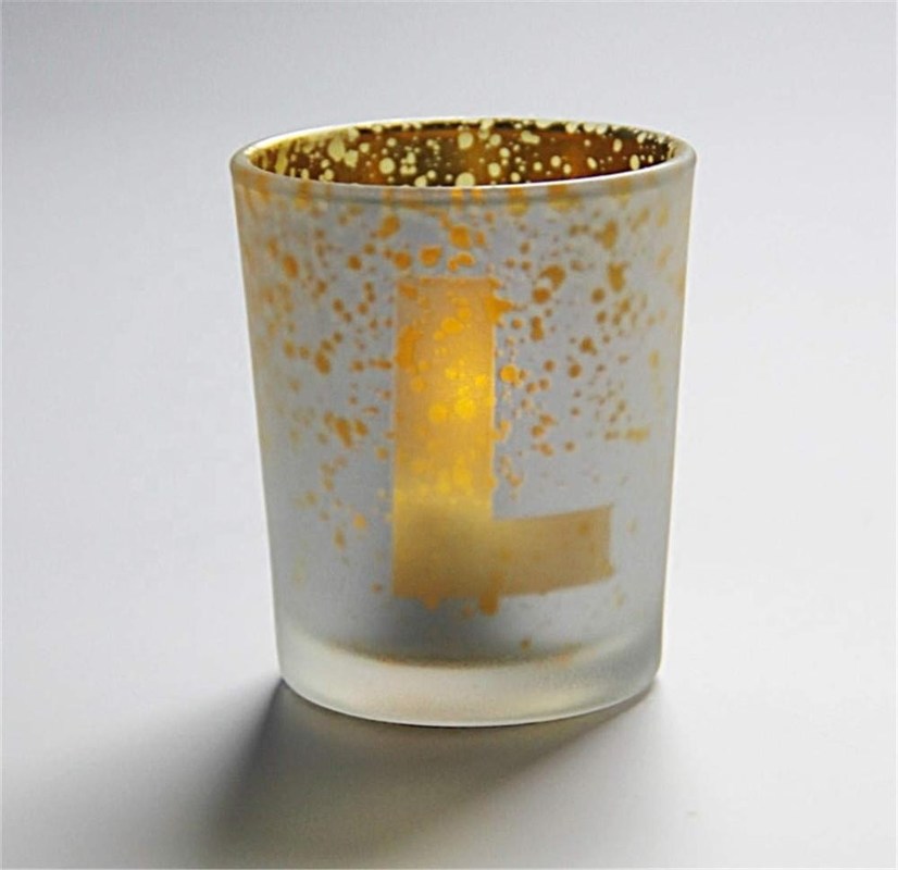 jakość Electroplated Matte Glass Candle Holders With Morden Pattern fabryka