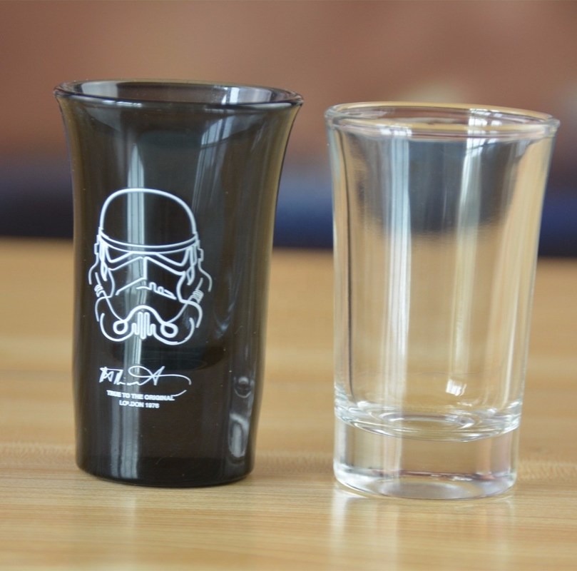 jakość Logo Printed Clear  Unique Shot Glasses With Color Decal fabryka