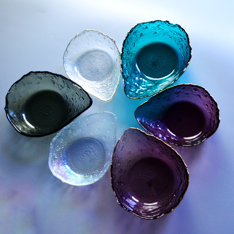 jakość Irregular shaped Colored Creative Glass Charger Plates fabryka