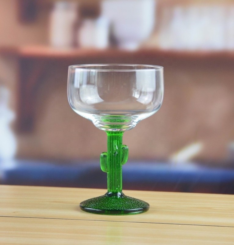 jakość Ins Cactus Plant Stemed Round Vintage Martini Glasses fabryka