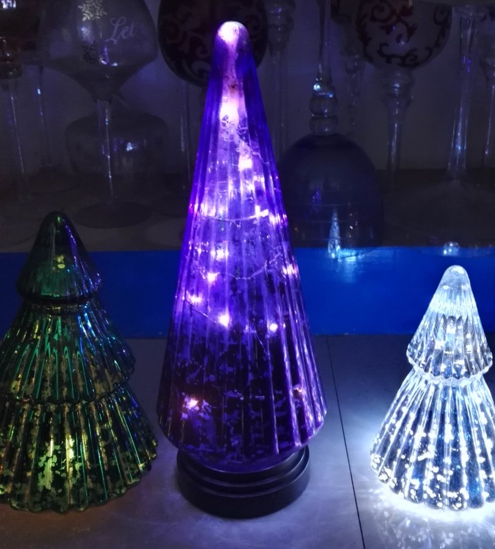 jakość Handblown LED Holiday Glass Candle Holders Christmas Tree Pattern fabryka