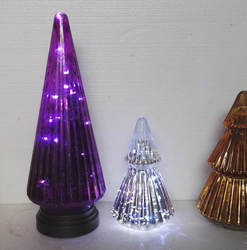 jakość Handblown LED Holiday Glass Candle Holders Christmas Tree Pattern fabryka