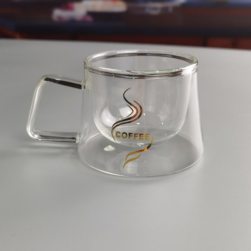 jakość 200ml Borosilicate Double Layer Glass Coffee Mug With Golden Logo fabryka