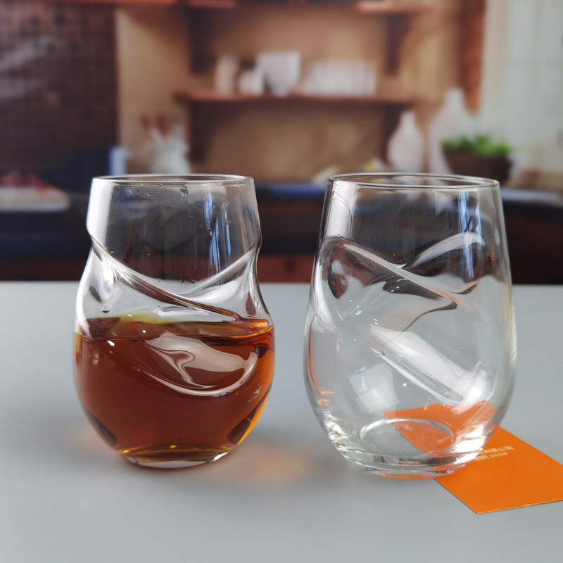 jakość Twisted Swirling Crystal Red Wine Glasses 250ml Stemless fabryka