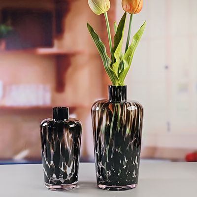 jakość Handmade Amber Glass Vase Modern Unique Vase for Table Centerpiece Decorative Flower Vases for Home Office Wedding(S size) fabryka