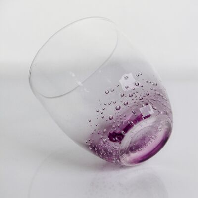 jakość Crystal Wine Glass handblown with subtle trapped bubbles and a soft lavender to clear gradient combining beauty and durability fabryka