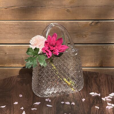 jakość Hand-Blown Diamond Pattern Glass Handbag Vase - Versatile Decorative Centerpiece for Home & Wedding Decor fabryka
