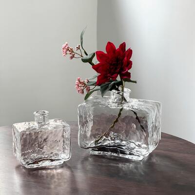 jakość Rectangular Clear Hammered Glass Vase - Modern Minimalist Decorative Flower Vase for Table Centerpiece fabryka