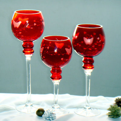 jakość Tulip Shape Long Stem Candle Holders With Engrave Pattern fabryka