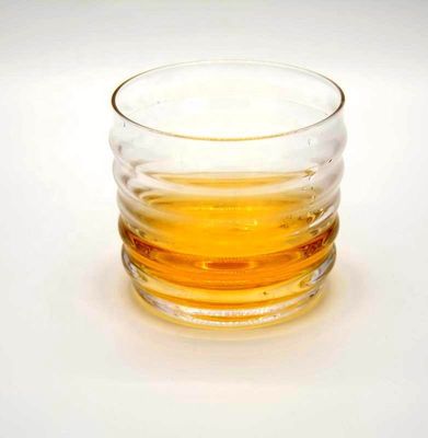 jakość Anti Skidding Handmade Whiskey Glass With Wave Pattern fabryka