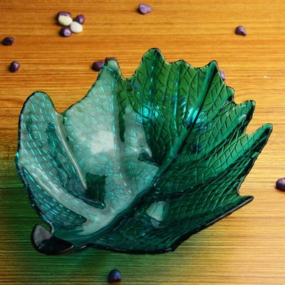 jakość Maple Leaf Unique Decorative Charger Plates For Snack fabryka