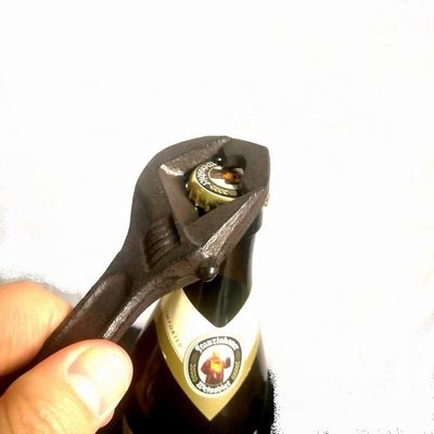 jakość Spanner Shape Cast Iron Bottle Opener fabryka