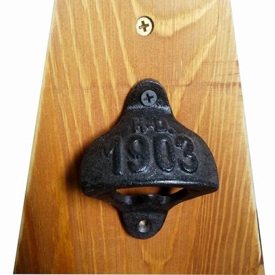 jakość Wall Mount Iron Bottle Opener Cast Iron Crafts For Bar Club fabryka