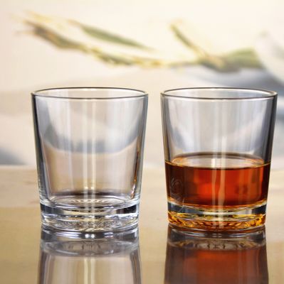 jakość Wholesale Concise Tumbler Drinking Glasses Customized Embossed Flower Pattern Double Old Fashion Glass Cup fabryka